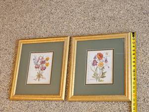 lot 152 image: Floral Botanical Dcor Prints
