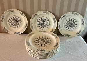 lot 34 image: Wedgewood 13 Original Colony Plates