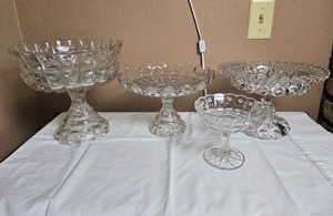 lot 67 image: Sparkling Cut Glass Centerpiece  Cake Stand Collection - (4)