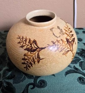 lot 162 image: Rustic Floral Earthenware Vase - Pottery Craft