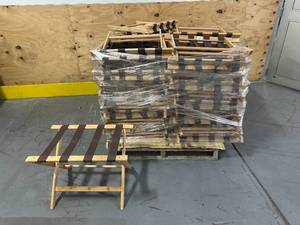 CSL Pallet of Luggage Stands