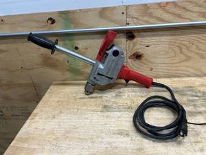 MILWAUKEE 1/2" Corded Compact Hole-Shooter