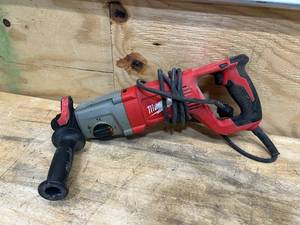 lot 6 image: MILWAUKEE Corded 1 SDS Plus Rotary Hammer