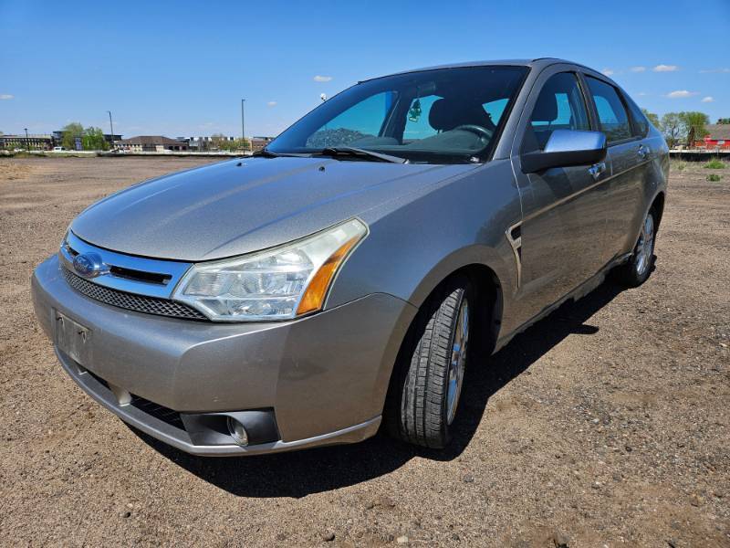 lot 6 image: 2008 Ford Focus