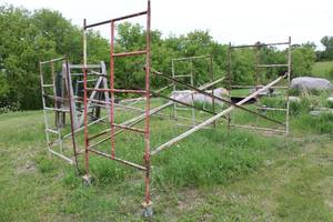 Used Metal Scaffolding Set with Casters