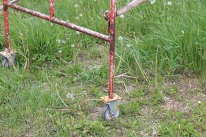 Used Metal Scaffolding Set with Casters