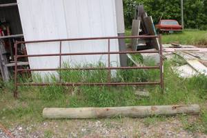 lot 32 image: Rustic Metal Farm Gate with Wooden Post