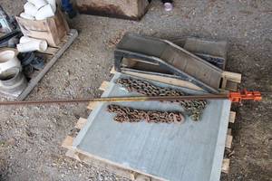lot 43 image: Set of Industrial Bar Clamps, Ramps and Chains