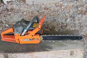 lot 44 image: Used Husqvarna Chainsaw with 18-inch Bar