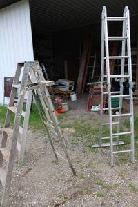 lot 48 image: Set of 2 Aluminum Extension Ladders and 1 Wooden Step Ladder