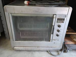 lot 3 image: EURO GRILL