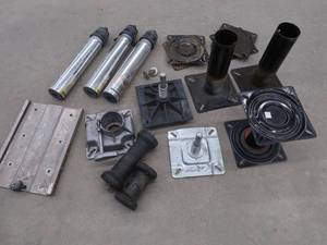 lot 36 image: BOAT PEDESTAL SEAT BASES