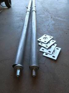lot 65 image: 2 ADJUSTABLE BUILDING COLUMNS