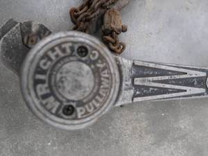 lot 79 image: 34 TON COFFIN HOIST