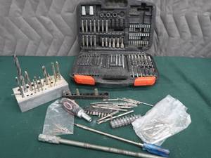 lot 87 image: SKIL DRILL BIT AND DRIVER SET  EXTRAS