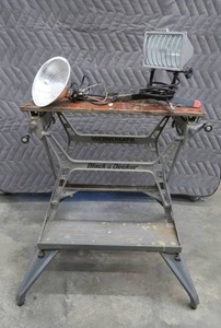 lot 89 image: BLACK AND DECKER WORK TABLE  WORK LIGHTS