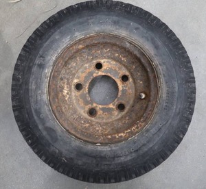 lot 100 image: TRAILER SPARE TIRE