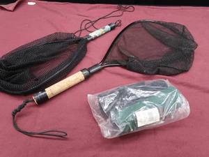 lot 120 image: FISHING ITEMS