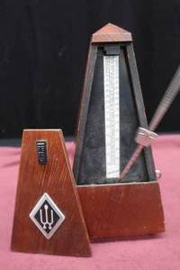 lot 127 image: WITTNER MAELZEL WOODEN PYRAMID METRONOME