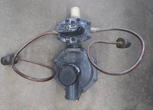 lot 128 image: SHERWOOD DUO PROPANE REGULATOR