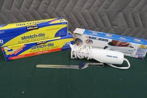 lot 146 image: BLACK AND DECKER ELECTRIC KNIFE AND 2 NEW (unopened) PLASTIC FOOD WRAP
