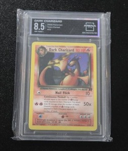 lot 54 image: 2000 Pokemon Team Rocket Dark Charizard #2182