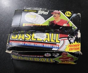 lot 90 image: 1988 Topps UK Mini Unopened Pack Lot  47 Packs