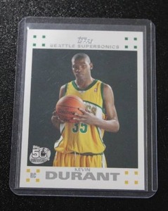 lot 107 image: 2007-08 Topps Kevin Durant #2 Rookie Card