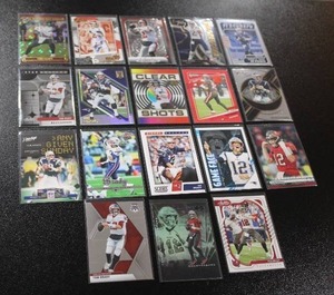 lot 216 image: Tom Brady Football Card Lot  18 Different Cards