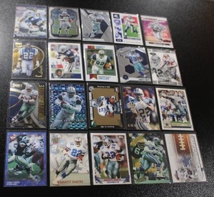 lot 225 image: Barry Sanders Football Card Lot  20 Different Cards w 1989 Pro Set Rookie Card