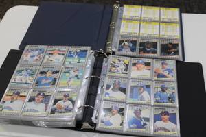 lot 264 image: 1989 Fleer & Update Baseball Complete Set in Pages  Ken Griffey Jr. Rookie  Extra Bill Ripken Corrected Card.