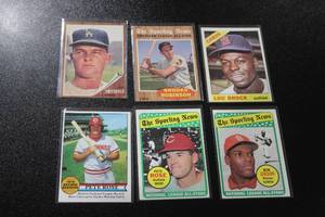 lot 301 image: Vintage Baseball Card Star Lot  Mid Grade w No Creases