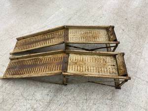 lot 31 image: Car Ramps