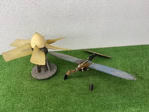 lot 36 image: Vintage Toy Airplane & Fan