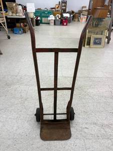 lot 43 image: Hand Truck