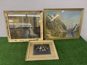 lot 47 image: Vintage Artwork, Photo