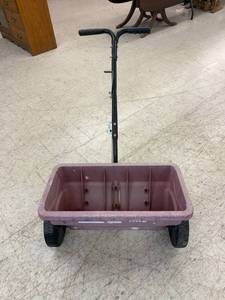 lot 56 image: True Temper Cyclone Spreader
