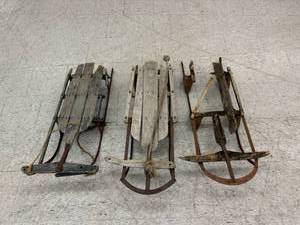 lot 61 image: Snow Sleds