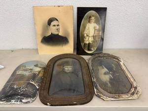 lot 87 image: Curved Glass Frames & Photos