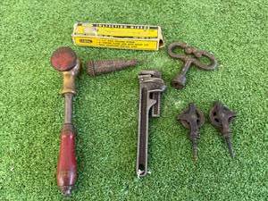 lot 93 image: Vintage Tools