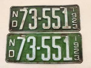 lot 112 image: Matched Set 1923 ND License Plates