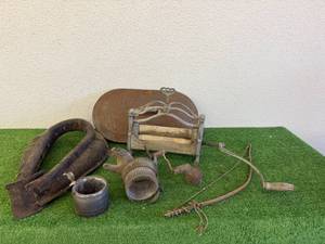 lot 140 image: Mixed Vintage Lot