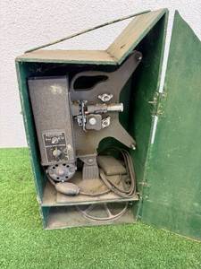 lot 145 image: Keystone 8mm Projector