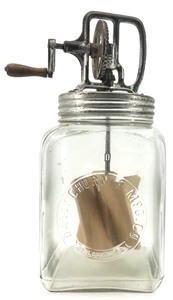 lot 10 image: Vintage Dazey Churn & Manufacturing Co. Butter Churn No. 40