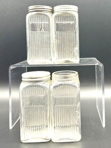 lot 15 image: Set of 4 Vintage Hoosier Glass Spice Jars with Metal Lids