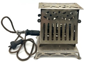 lot 30 image: Antique Rutenber Electric Co. Toaster with Fabric Cord