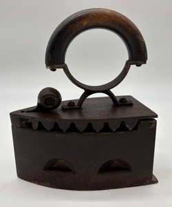 lot 49 image: Antique Cast Iron Coal Iron with Wooden Handle
