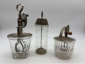 lot 59 image: Set of 3 Vintage Glass Small Batch Hand Mixers