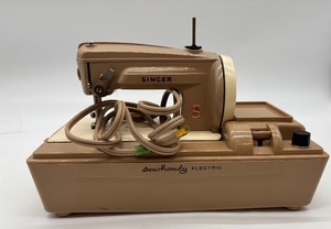 lot 74 image: Vintage Singer Sewhandy Electric Sewing Machine with Case