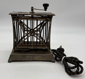 lot 82 image: Antique Excelsior Upright Toaster by Perfection Electric Products Co.